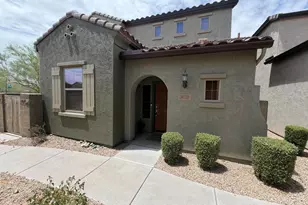 3677 E Zachary Dr, Phoenix, AZ 85050 - Photo 1