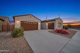256 E Gemini Pl, Chandler, AZ 85249 - Photo 1