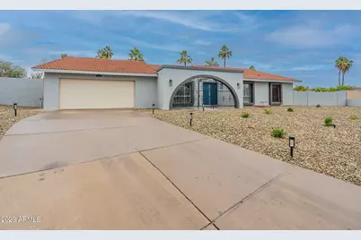 2318 E Lupine Avenue, Phoenix, AZ 85028 - Photo 1