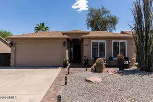 1831 E Westchester Dr, Chandler, AZ 85249 - Photo 1