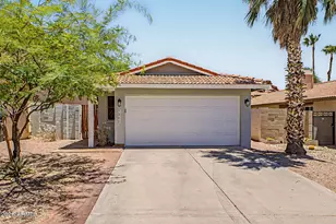9405 S 45th Pl, Phoenix, AZ 85044 - Photo 1