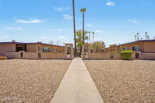 11025 W Topaz Dr, Sun City, AZ 85351 - Photo 1
