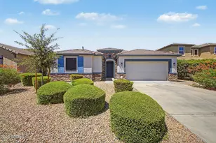 744 W Desert Hollow Dr, San Tan Valley, AZ 85143 - Photo 1