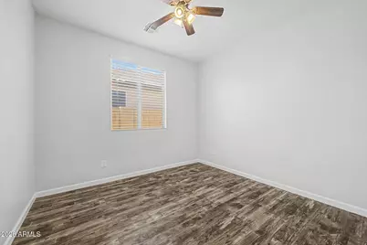 744 W Desert Hollow Drive, San Tan Valley, AZ 85143 - Photo 21