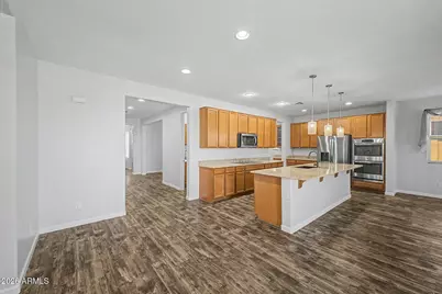 744 W Desert Hollow Drive, San Tan Valley, AZ 85143 - Photo 13
