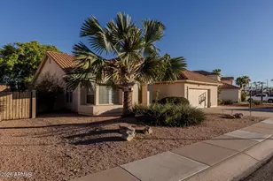3125 E Cottonwood Ln, Phoenix, AZ 85048 - Photo 1
