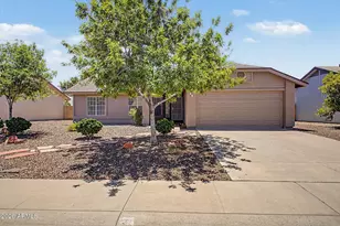 25 W Sequoia Dr, Phoenix, AZ 85027 - Photo 1