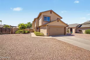 1717 E Greenway Cir, Phoenix, AZ 85042 - Photo 1