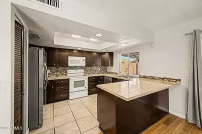 11413 N 56th Avenue, Glendale, AZ 85304 - Photo 9