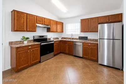 8511 W College Drive, Phoenix, AZ 85037 - Photo 3