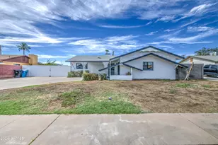 6002 W Catalina Dr, Phoenix, AZ 85033 - Photo 1