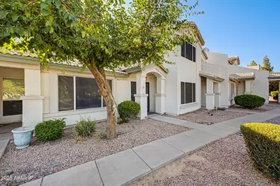 4805 E Kachina Trail #15, Phoenix, AZ 85044 - Photo 1