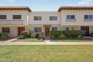 2046 W Hazelwood Pkwy, Phoenix, AZ 85015 - Photo 1
