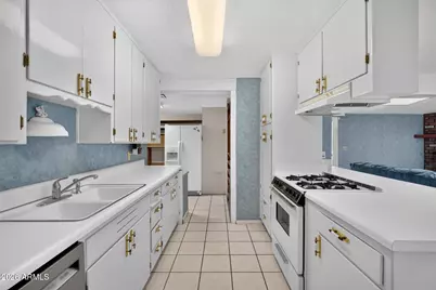 3311 W Paradise Drive, Phoenix, AZ 85029 - Photo 41