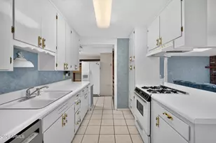 3311 W Paradise Dr, Phoenix, AZ 85029 - Photo 41