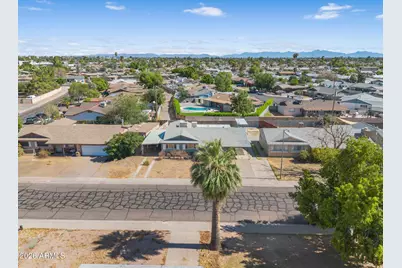 3311 W Paradise Drive, Phoenix, AZ 85029 - Photo 13