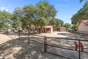 17574 W Foothill Rd, Yarnell, AZ 85362 - Photo 1