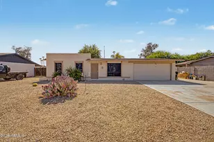 18216 N 18th Dr, Phoenix, AZ 85023 - Photo 1