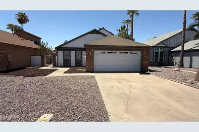 851 E Rockwell Drive, Chandler, AZ 85225 - Photo 1