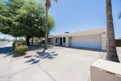 3715 E Sweetwater Avenue, Phoenix, AZ 85032 - Photo 1