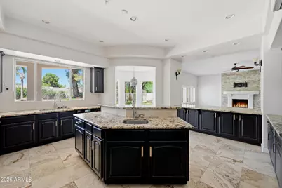 7214 E Royal Palm Road, Scottsdale, AZ 85258 - Photo 1