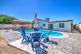 5651 W Monte Vista Rd, Phoenix, AZ 85035 - Photo 1