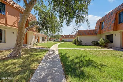7833 N 49th Avenue, Glendale, AZ 85301 - Photo 1