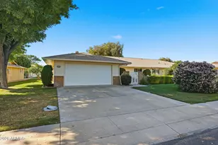 19034 N Signal Butte Cir, Sun City, AZ 85373 - Photo 1