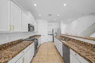 24433 W Sheraton Ln, Buckeye, AZ 85326 - Photo 11