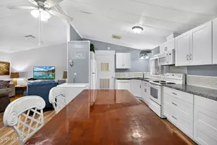 7307 E Juanita Ave, Mesa, AZ 85209 - Photo 11