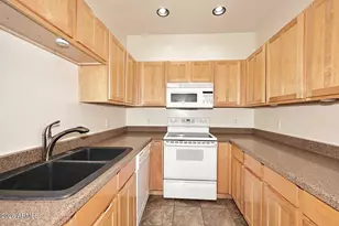 1505 E Sahuaro Dr, Phoenix, AZ 85020 - Photo 39
