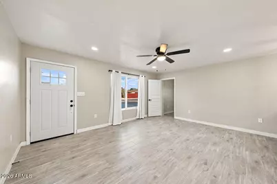 5534 N 31st Drive, Phoenix, AZ 85017 - Photo 17