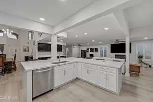 4626 E Adobe Dr, Phoenix, AZ 85050 - Photo 13