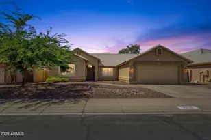 4225 E Cathedral Rock Dr, Phoenix, AZ 85044 - Photo 1