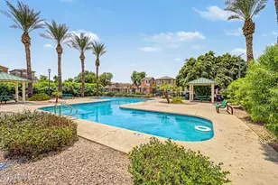 1940 N 77th Dr, Phoenix, AZ 85035 - Photo 31