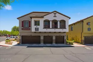 2725 E Mine Creek Rd, Phoenix, AZ 85024 - Photo 1