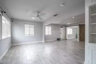 717 E Palmaire Ave E, Phoenix, AZ 85020 - Photo 1