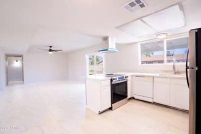 7728 W Cheery Lynn Road, Phoenix, AZ 85033 - Photo 19