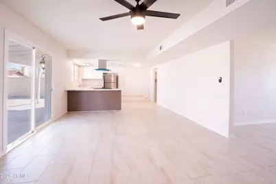7728 W Cheery Lynn Road, Phoenix, AZ 85033 - Photo 11