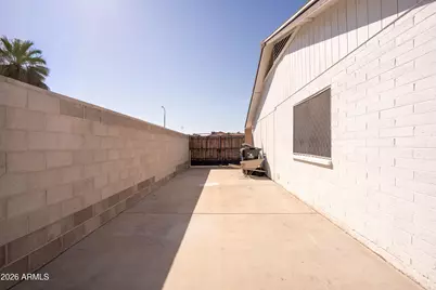 7728 W Cheery Lynn Road, Phoenix, AZ 85033 - Photo 39