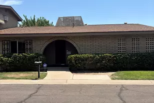 7325 North 11th St, Phoenix, AZ 85020 - Photo 1