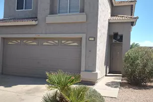 3239 E Kerry Ln, Phoenix, AZ 85050 - Photo 1