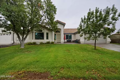 1091 S Crossroads Drive, Gilbert, AZ 85296 - Photo 1