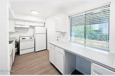 13020 N 21st Place #02, Phoenix, AZ 85022 - Photo 1
