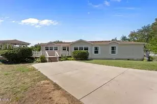 15181 W Sunshine Ln, Kirkland, AZ 86332 - Photo 1