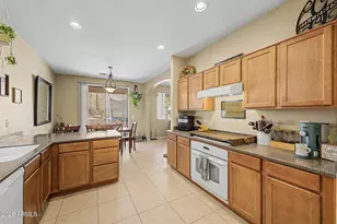 1638 W Cottonwood Ln, Phoenix, AZ 85045 - Photo 3