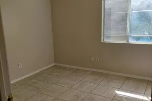 11922 N Olive St, El Mirage, AZ 85335 - Photo 7