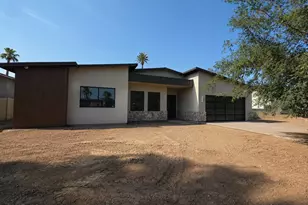 125 E Griswold Rd, Phoenix, AZ 85020 - Photo 1