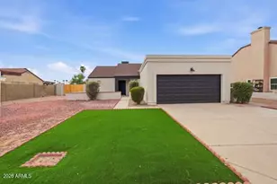 6121 W Maui Ln, Glendale, AZ 85306 - Photo 1