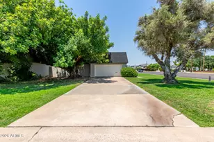 3160 E Hazelwood St, Phoenix, AZ 85016 - Photo 1